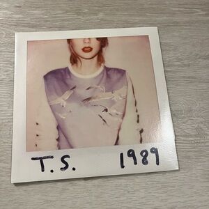 Taylor Swift Vinyl Record - Purple and White Cover